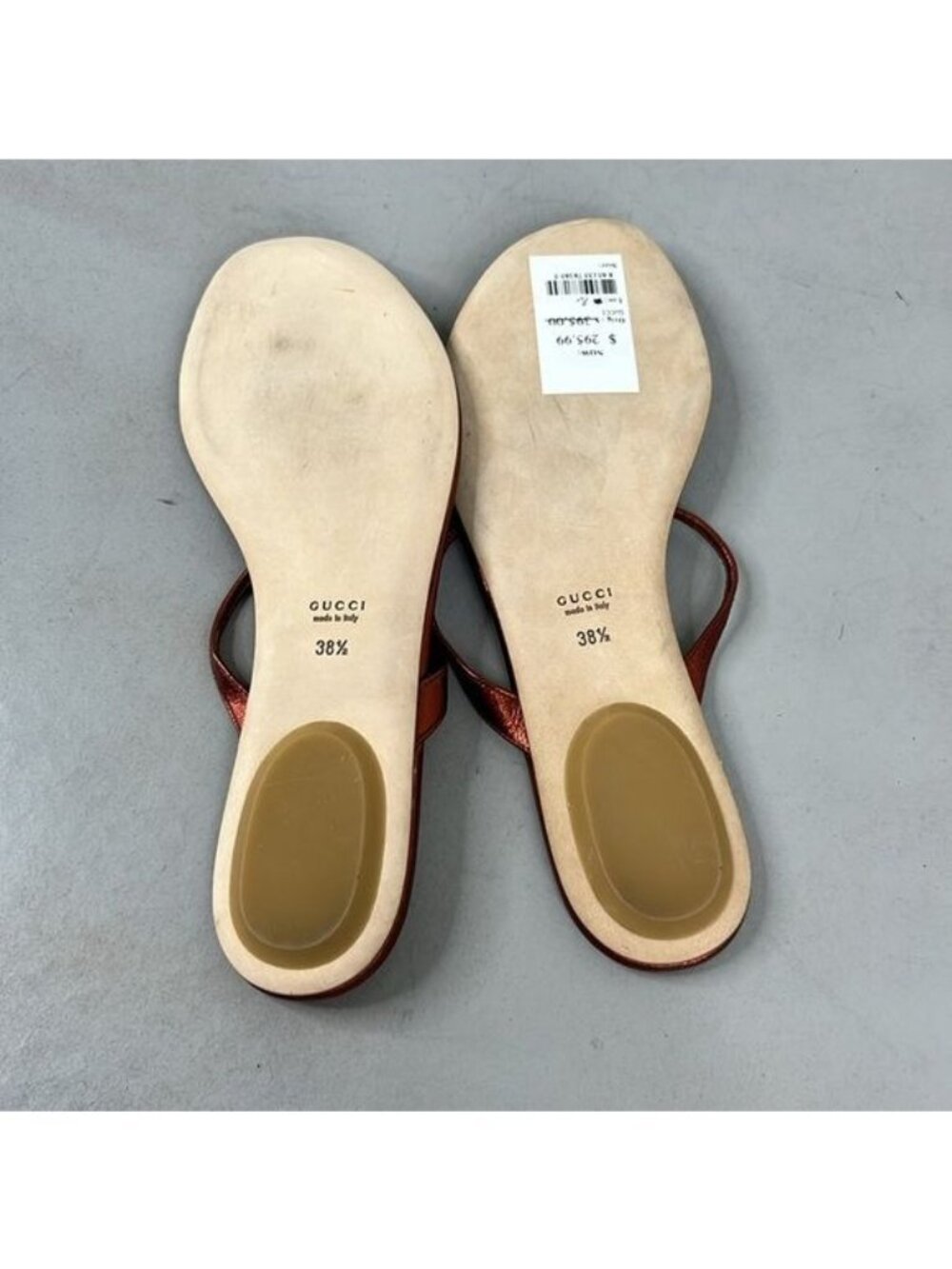 GUCCI VTG Brass Logo Embellished T Strap Leather Thong Metallic Slide Sandal Fla - Picture 6 of 8